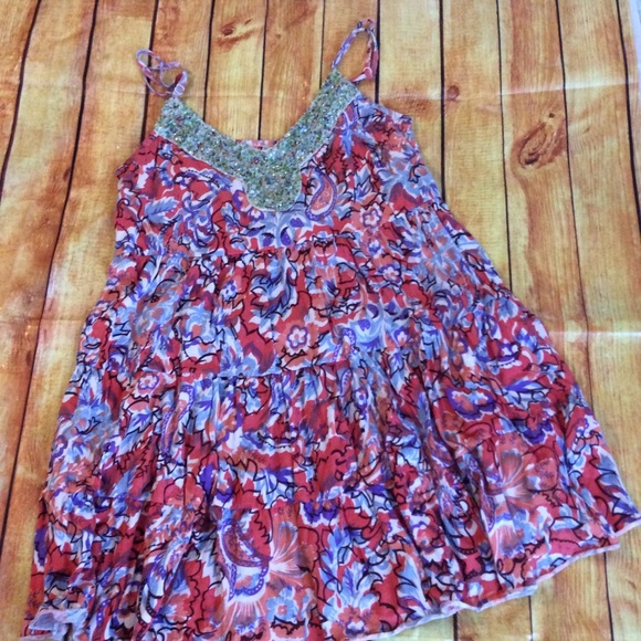 Free People Dresses & Skirts - Free People Flower top w/embellished Sz M #113